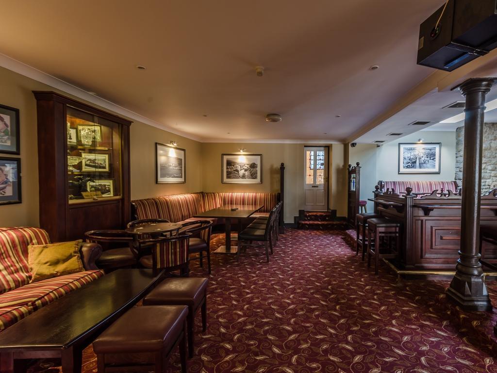 Meath Arms Country Inn Aughrim Exterior photo