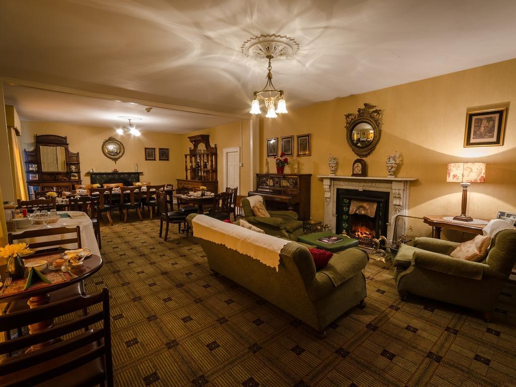 Meath Arms Country Inn Aughrim Exterior photo